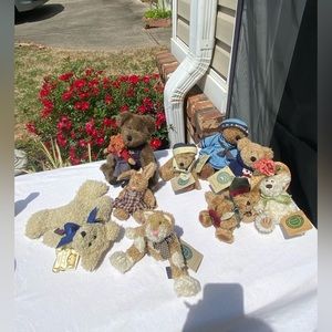 Boyd’s Bears w/tags